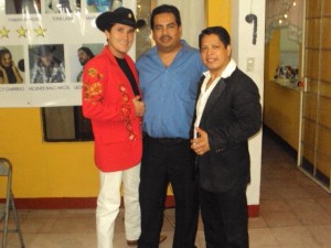 1009797_474120636012262_917043374_n